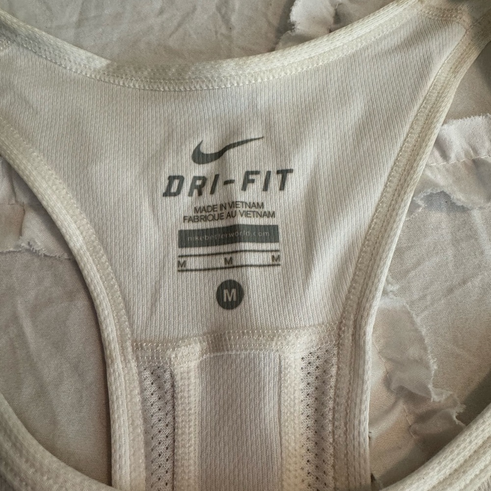 ✨NIKE DRI-FIT - Picture 2 of 6